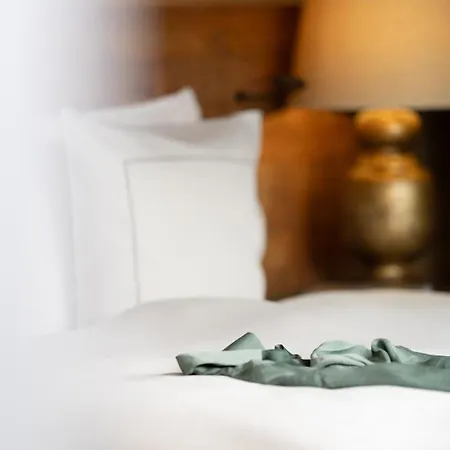 Valsana - Small Luxury