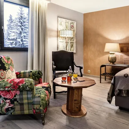 Valsana - Small Luxury Ароза