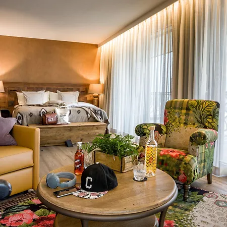 Отель Valsana - Small Luxury Ароза