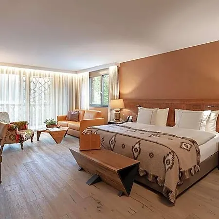酒店 Valsana - Small Luxury Of The World 4*