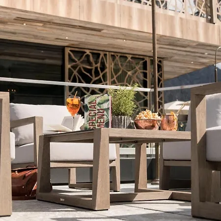 Valsana - Small Luxury Отель